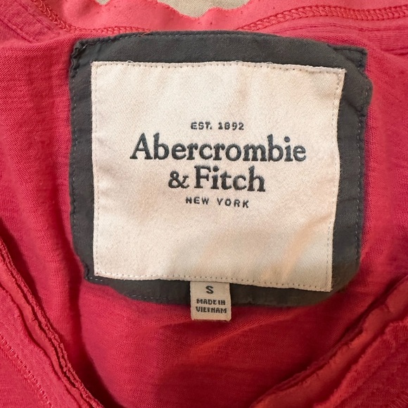 Abercrombie & Fitch Red Long Sleeve Tee - Picture 3 of 3